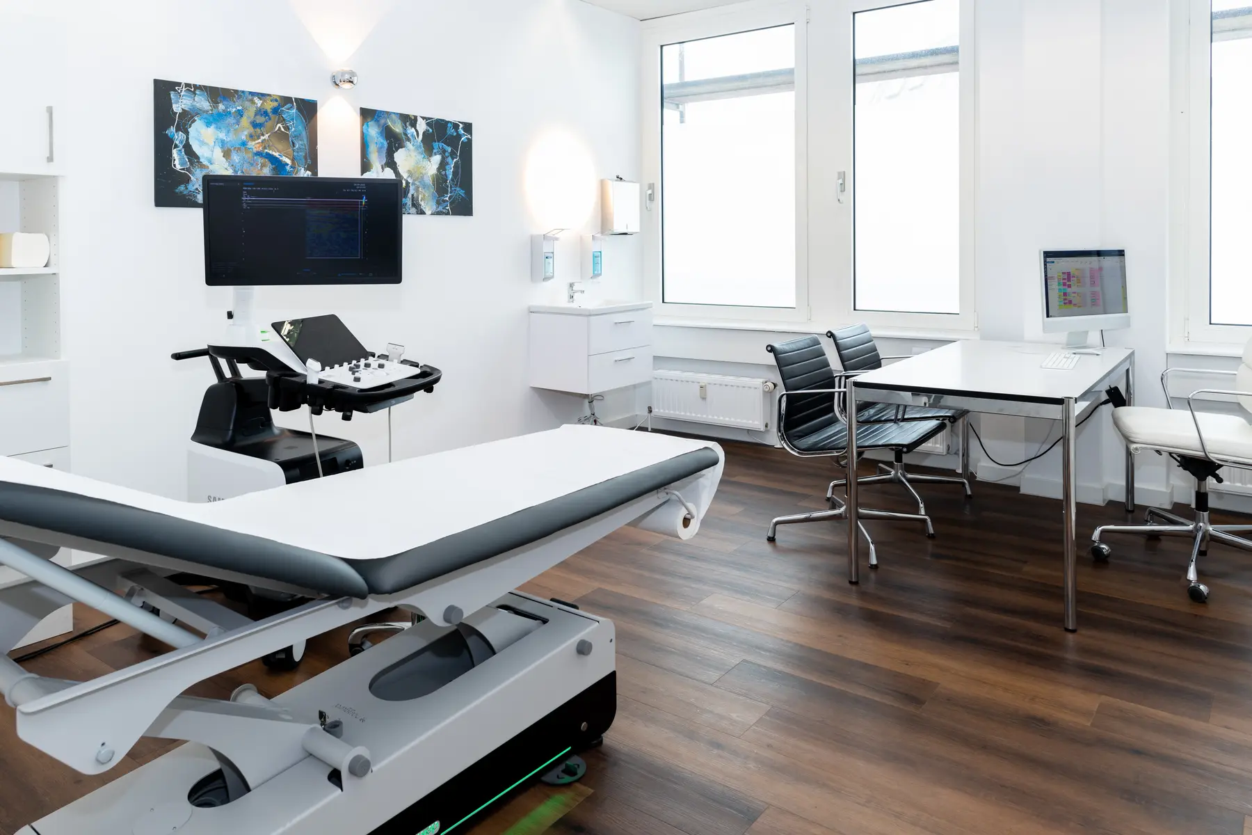 Behandlungszimmer – Behandlungsräume für konservative und regenerative Verfahren.